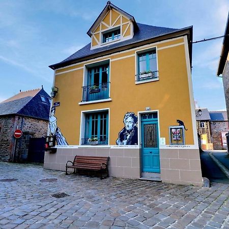 La Goutte D'Or Bed and Breakfast Combourg Exteriör bild
