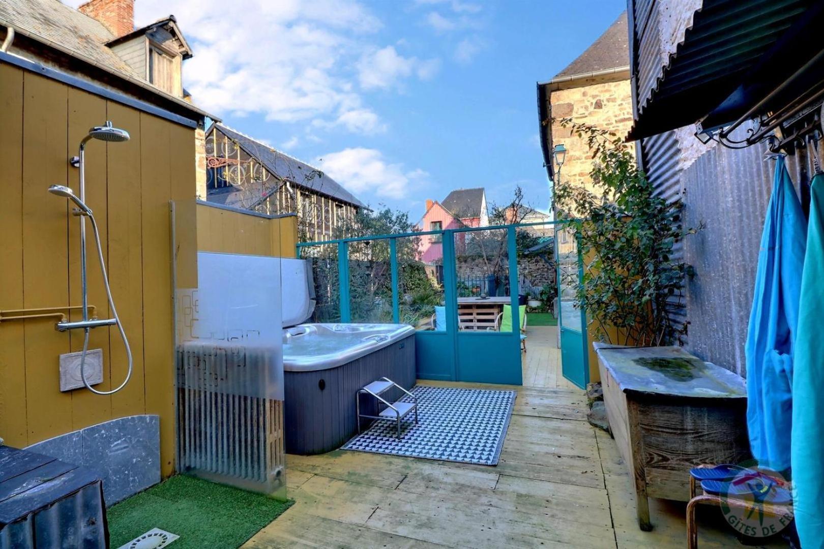La Goutte D'Or Bed and Breakfast Combourg Exteriör bild