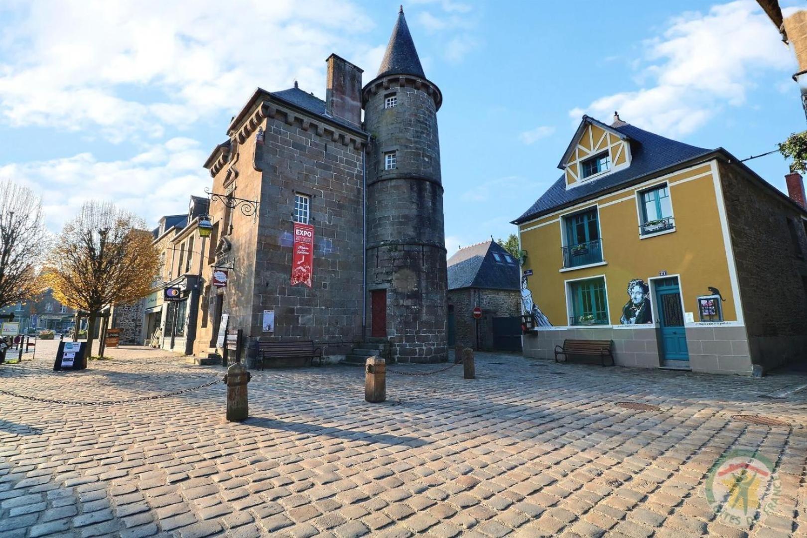 La Goutte D'Or Bed and Breakfast Combourg Exteriör bild